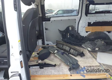 2019 Mercedes-Benz Metris z USA, uszkodzony, nr VIN WD3PG2EA0K3553105